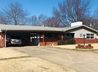 505 N State St, Yates Center, KS 66783