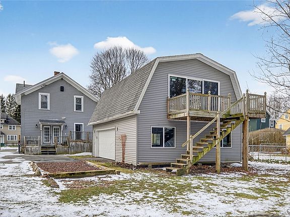 3rd image of 81 Greenbush St