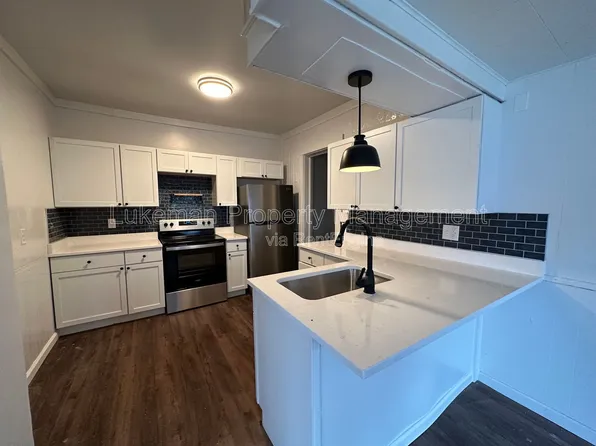 714 Village St #2, Kalamazoo, MI 49008