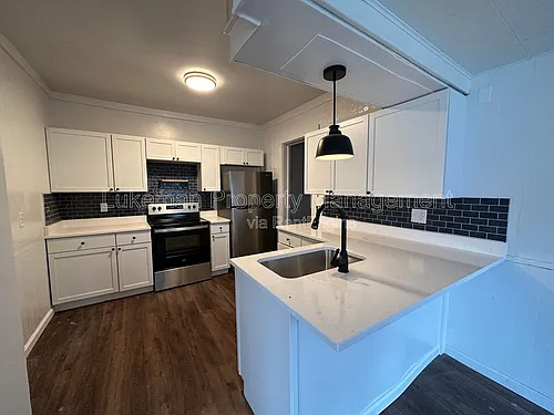 714 Village St #2 Photo 1