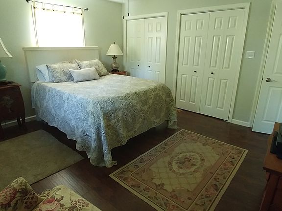 5th image of 6550 Carrow Dr