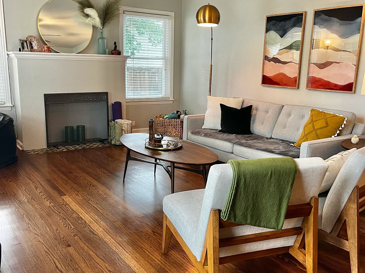 2 bed, 1195 sqft, $1,900 — Photo 1