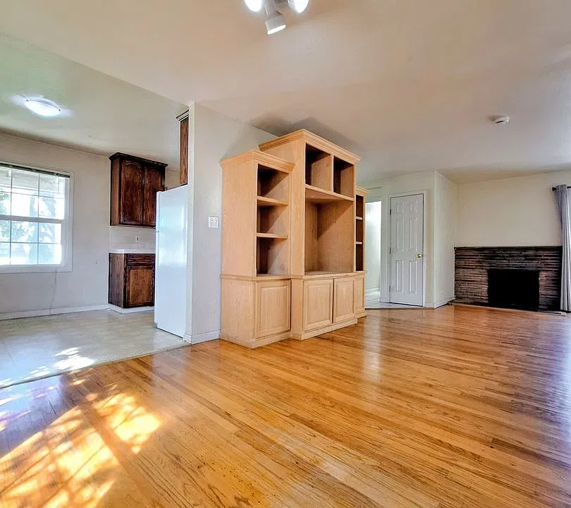 2162 Tamie Ln