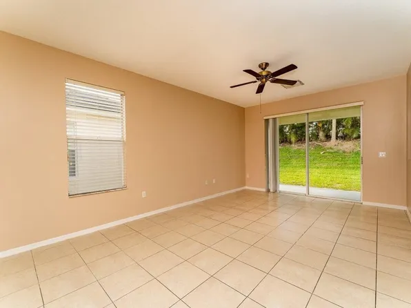 806 SW Rocky Bayou Ter, Port Saint Lucie, FL 34986
