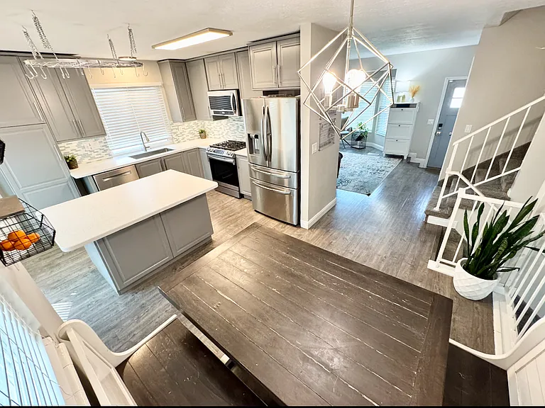 4393 S 2875 W — Photo 12