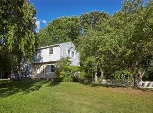 112 Fox Chapel Rd, Henrietta, NY 14467