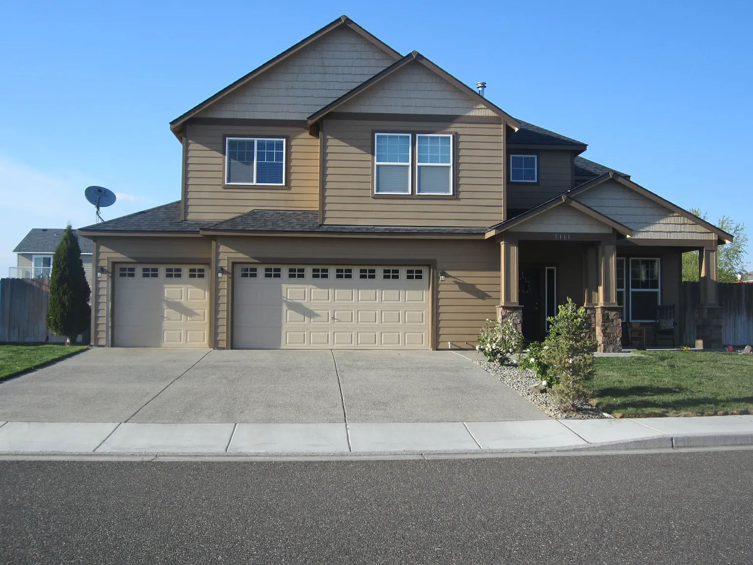 5111 Bilbao Dr photo 1
