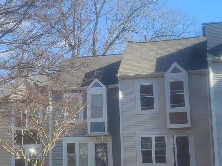 15205 Valley Stream Dr — Photo 1