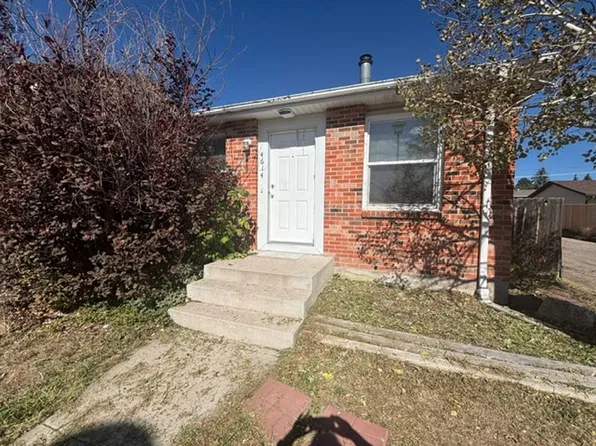 4614 E 13th St, Cheyenne, WY 82001