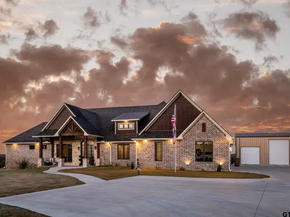 2261 County Road 4156 N, Overton, TX 75684