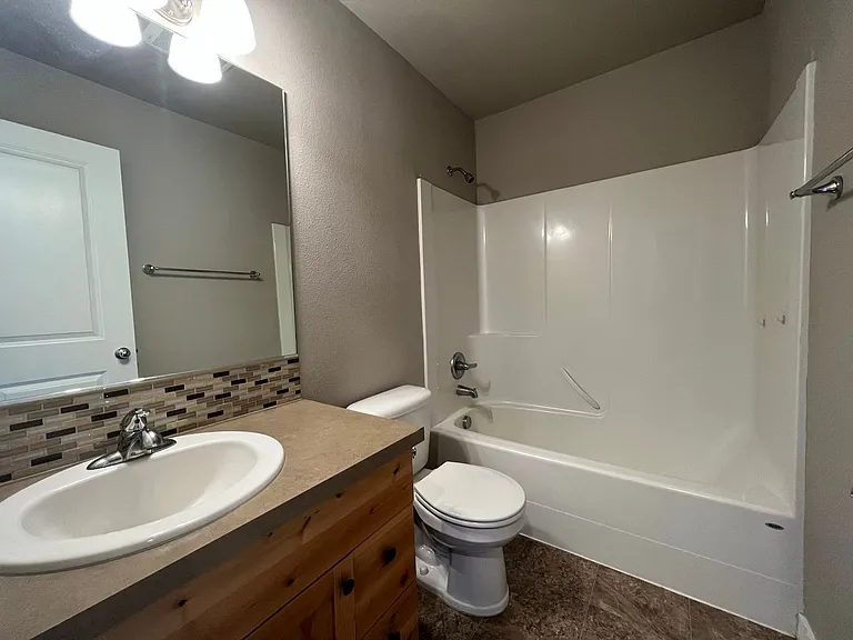 3202 Sherman Ave — Photo 6