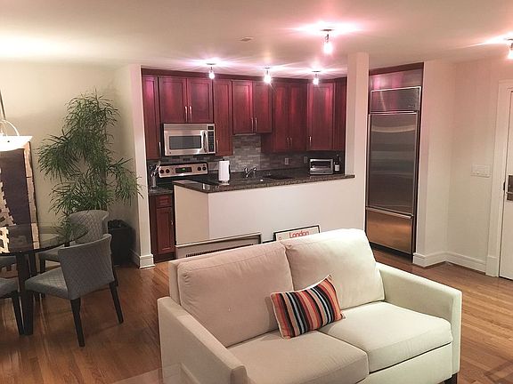 5th image of 411 S Old Woodward Ave Unit 701