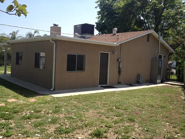 9030 Swinton Ave — Photo 27