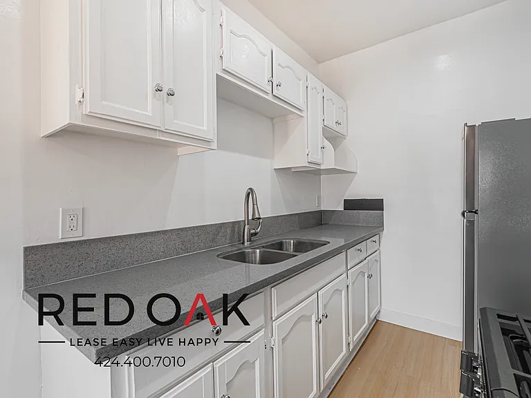 1405 S Berendo St #206 — Photo 9
