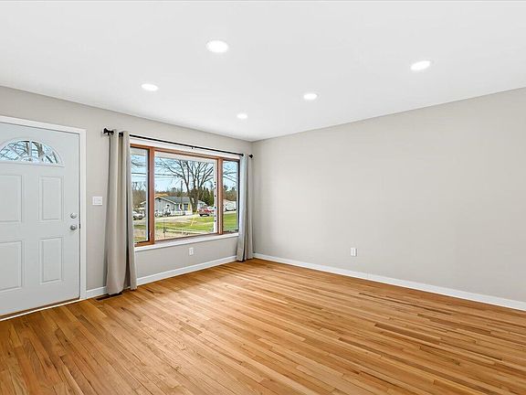 5th image of 1037 Dunleavy Dr