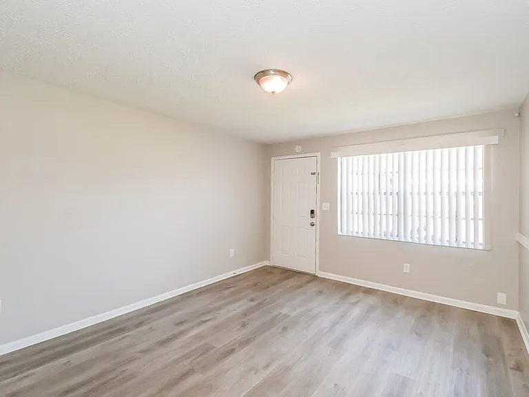5664 Minocqua St — Photo 3