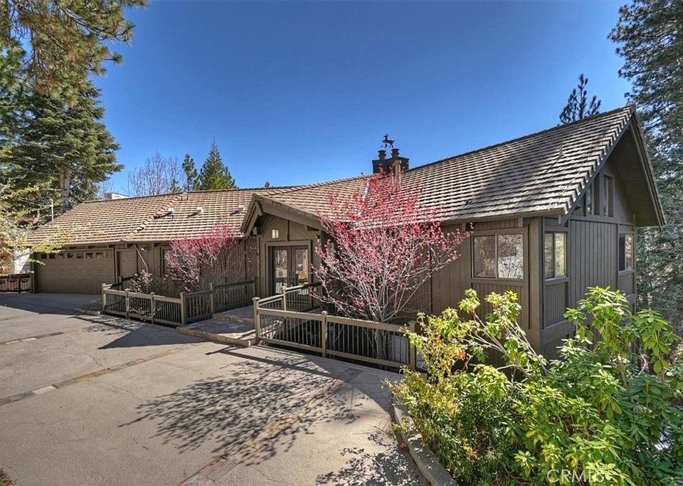 1st image of 299 Riviera Dr