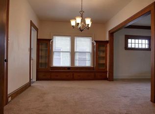 1290 Gladys Ave, Lakewood, OH 44107
