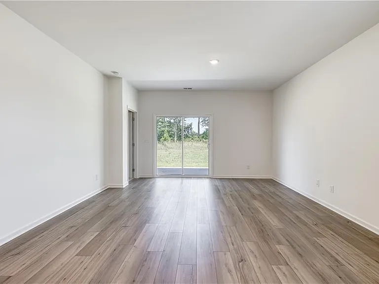 49 Kestrel Dr — Photo 10