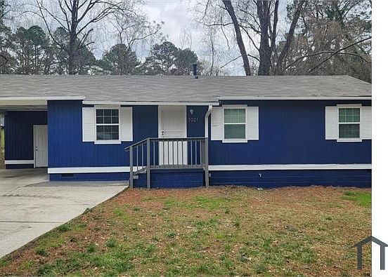 1st image of 1021 Stonewall Dr SE