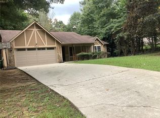 3393 Framingham Dr, Lithonia, GA 30038