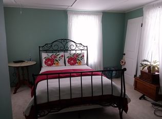 166 Clover Ridge Dr, Syracuse, NY 13206