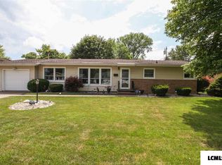115 Bond St, Lincoln, IL 62656
