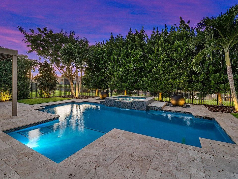 1st image of 11940 Fox Hill Cir