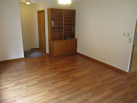 4th image of 1003 11th St