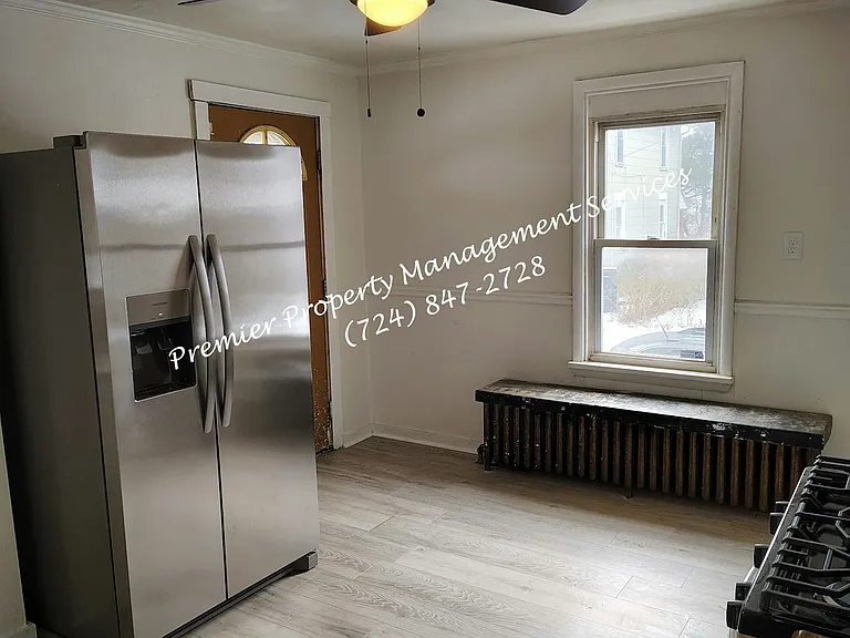 200 Jarvis St — Photo 5