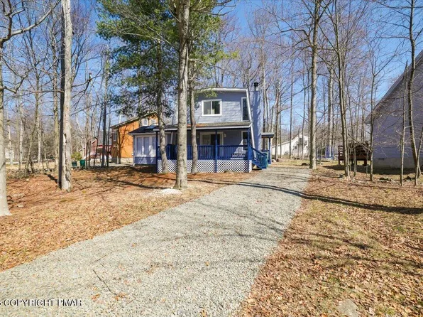 8943 Deerfield Rd, Tobyhanna, PA 18466