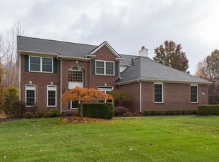 21566 Nathan Ct, South Lyon, MI 48178