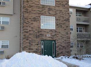 320 Cunat Blvd APT 1G, Richmond, IL
