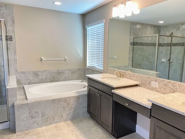 16142 Monterey Greens Cir — Photo 29