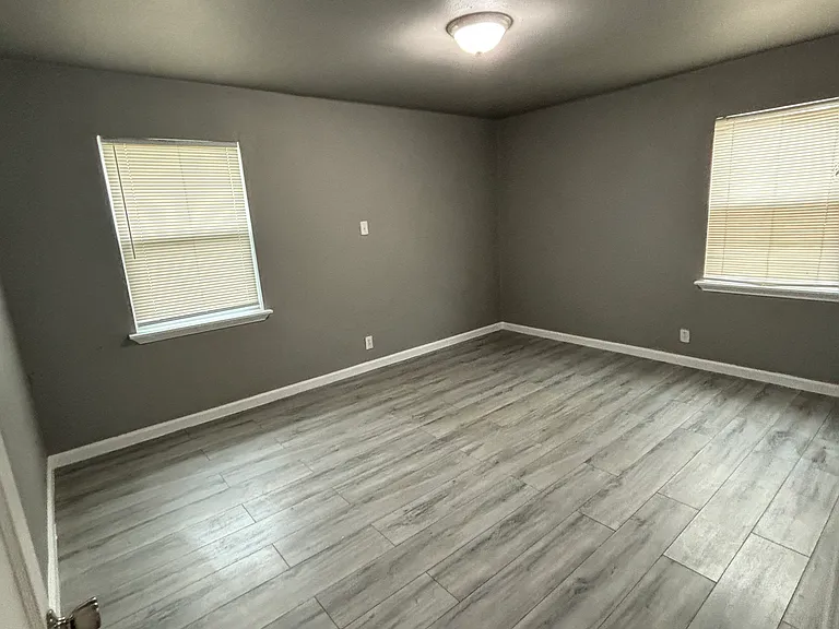 4728 Crenshaw Ave — Photo 14
