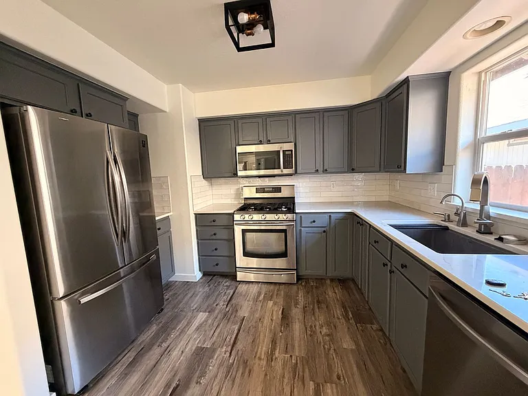 61031 Borden Dr — Photo 4