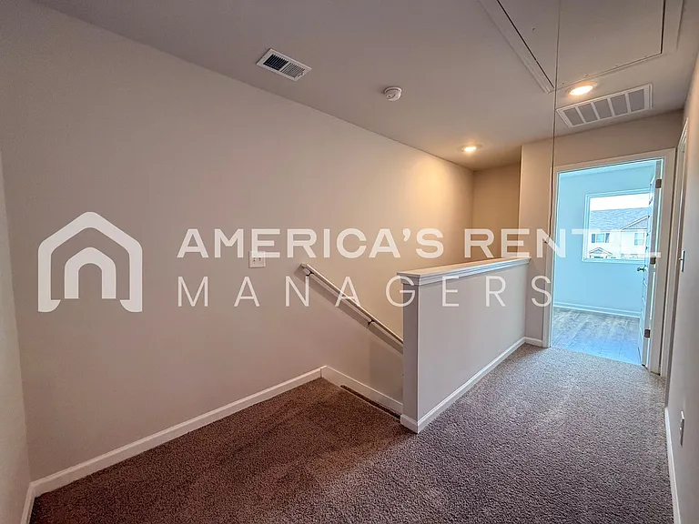 105 River Grass Dr — Photo 15