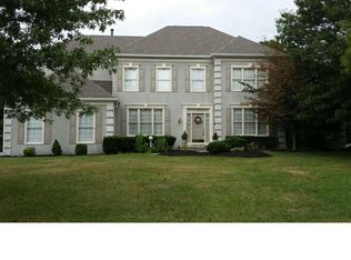 1 Maple Ln, Glen Mills, PA 19342