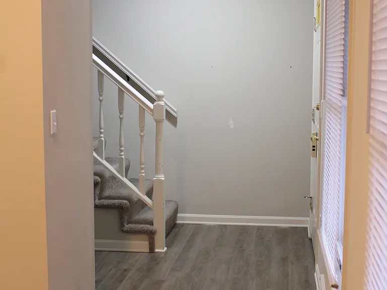 2103 Foxfire Dr — Photo 8