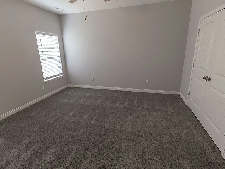 2801 Amberwood Ct — Photo 12