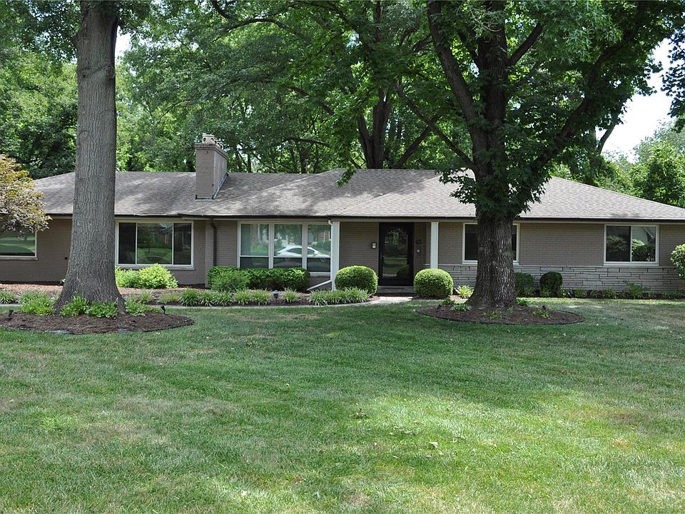1st image of 45 Woodcrest Dr