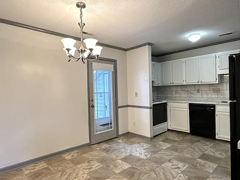 103 Homeplace Ct — Photo 5