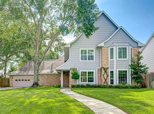 2526 Encino Ln, Sugar Land, TX 77478