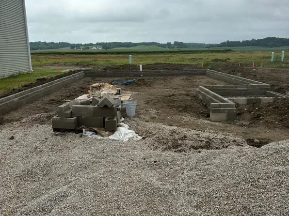 1435 Elm St, Martinsville, IN 46151