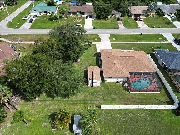 4th image of 19842 MIDWAY BLVD