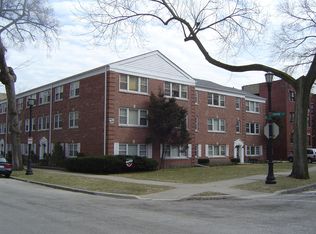 1012 Crain St APT 1, Evanston, IL 60202