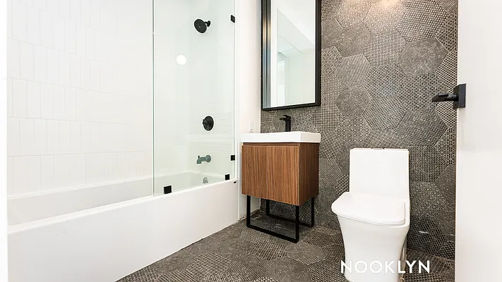 Rented by Nooklyn NYC LLC | media 9