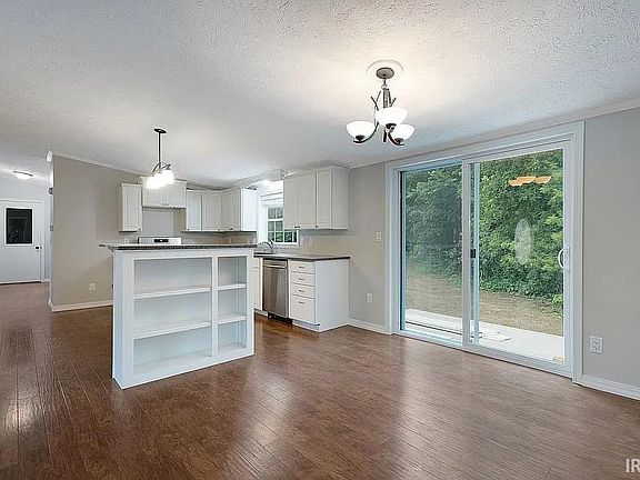 5th image of 24963 Corbin Dr