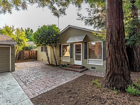 4th image of 310 Nova Ln