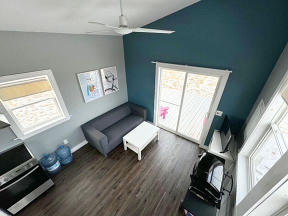 4th image of 52 Seastone Dr